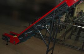 Объект: L-образный ленточный конвейер для транспортировки пластиковой стружки